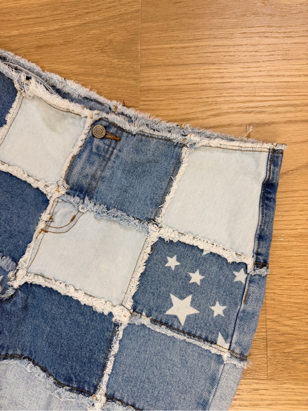 No Boundaries Patchwork Y2K Jeans - Picture 4 of 7